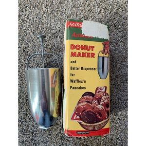 Fairgrove Vintage Donut / Pancake / Waffle Maker - Aluminum - Recipe Book -